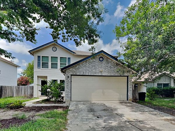 8055 CHESTNUT CEDAR DR, Converse, TX 78109