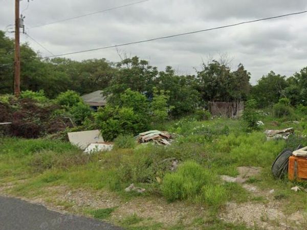 4245 Lonesome, Von Ormy, TX 78073