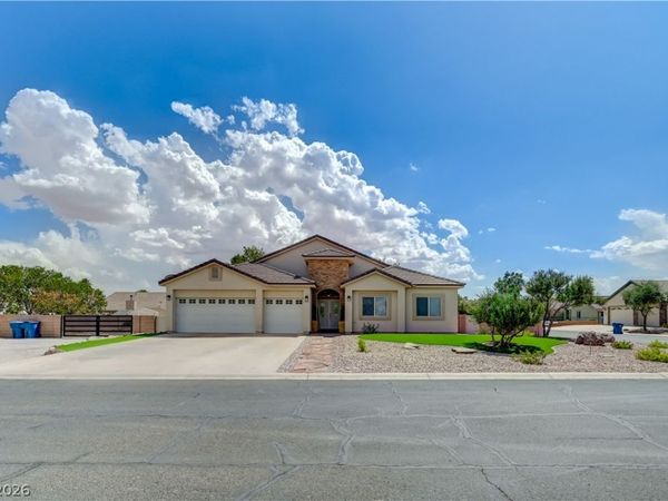 1461 Lake Valley Drive, Logandale, NV 89021