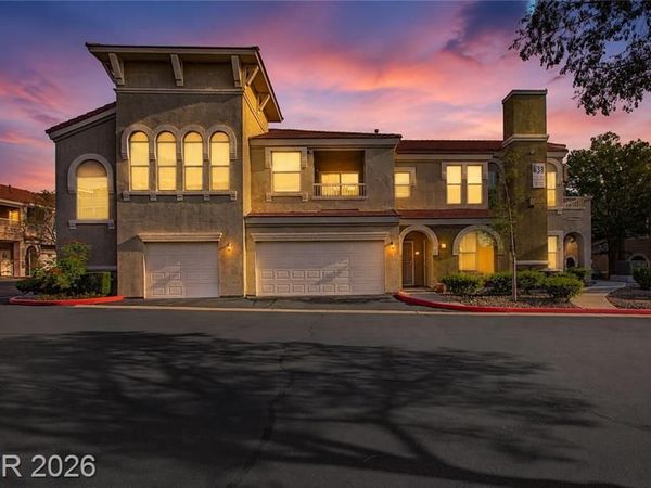 10001 Peace Way , Unit 1221, Las Vegas, NV 89147