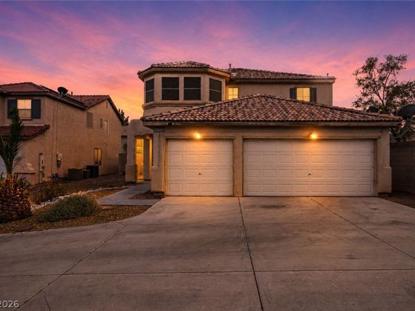 9797 Vista Crest Avenue , Las Vegas, NV 89148