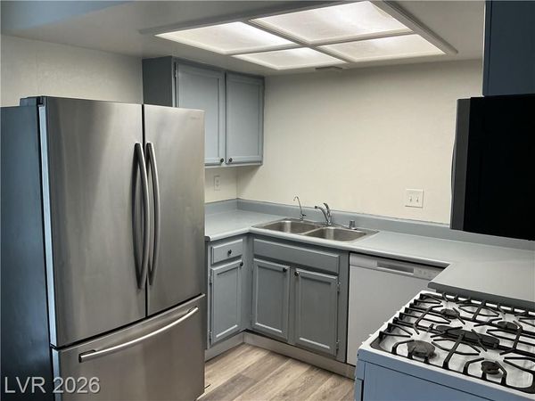 5175 Caliente Street, Unit 122, Las Vegas, NV 89119