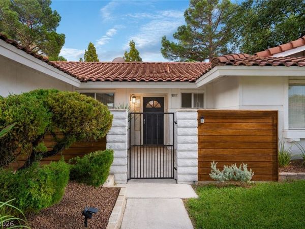 8817 Pesaro Drive, Las Vegas, NV 89117