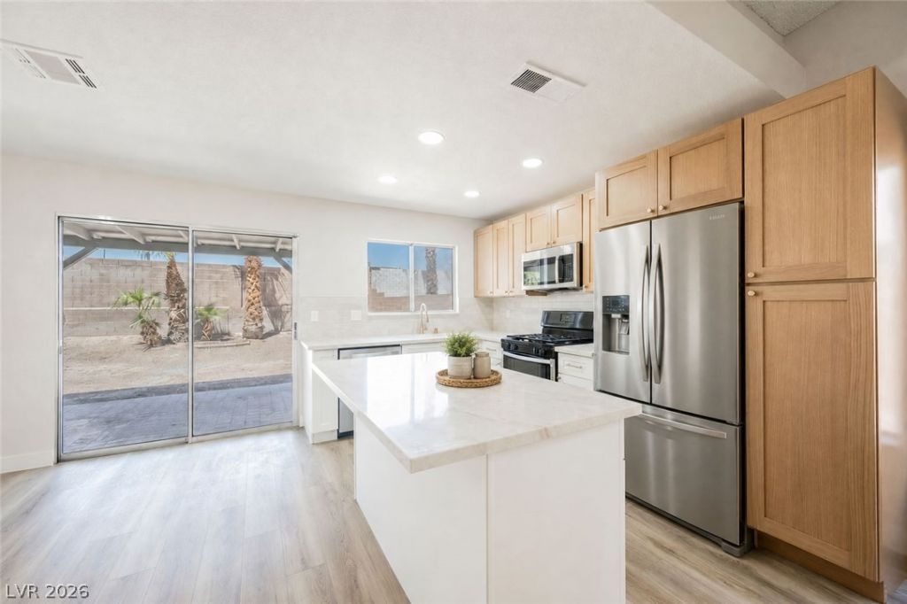 716 Kelso Way , Las Vegas, NV 89107 Main Photo