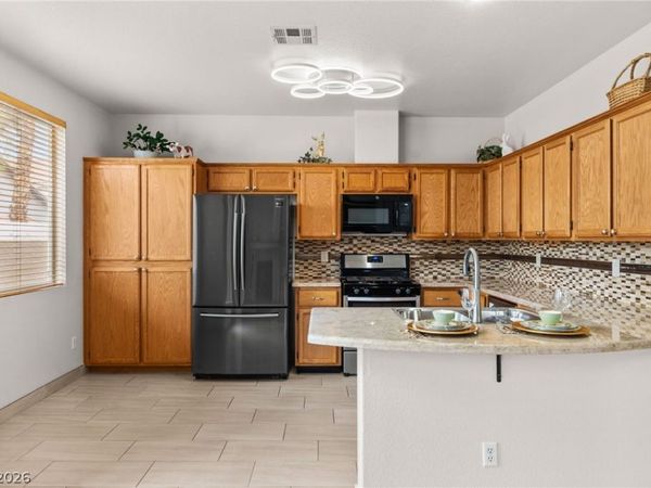 2116 Polynesia Circle , Henderson, NV 89074
