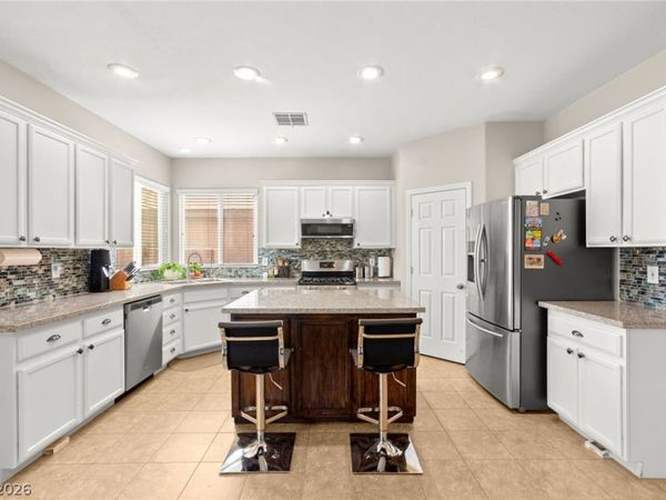 6172 Whitelion Walk Street , Las Vegas, NV 89148