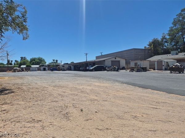 5001 W Gilmore Avenue , Las Vegas, NV 89130