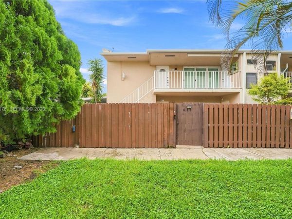 8410 SW 154th Cir Ct , Unit 621, Miami, FL 33193
