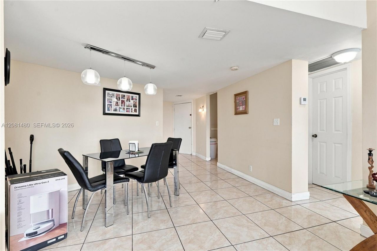 3475 N Country Club Dr, Unit 615, Aventura, FL 33180 Photo
