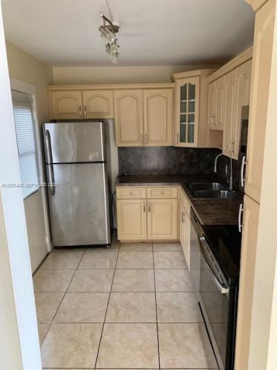 3475 N Country Club Dr, Unit 615, Aventura, FL 33180 Photo