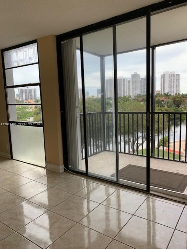 3475 N Country Club Dr, Unit 615, Aventura, FL 33180 Photo