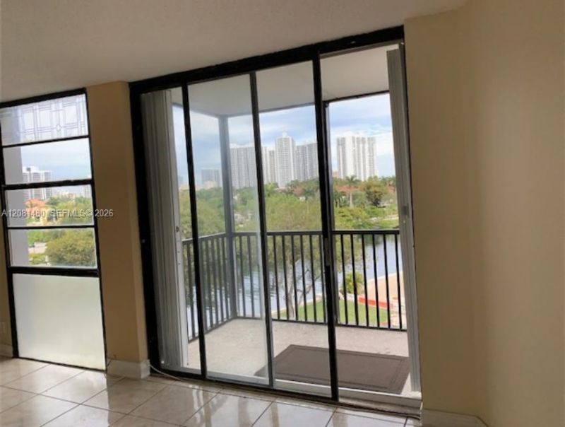 3475 N Country Club Dr, Unit 615, Aventura, FL 33180 Photo
