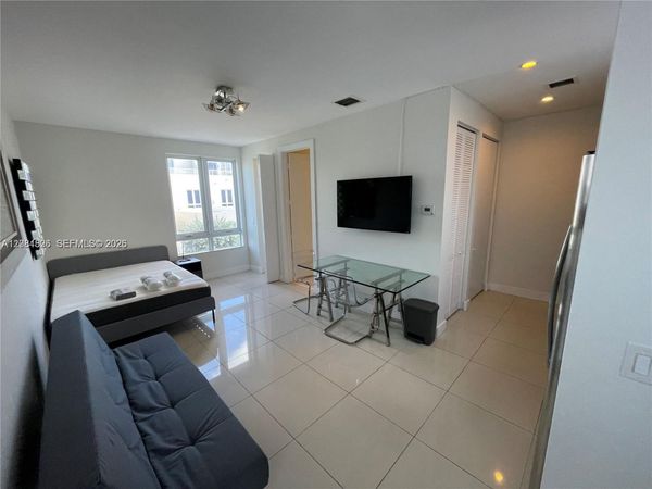 6423 NW 105th Ct, Unit Studio, Doral, FL 33178
