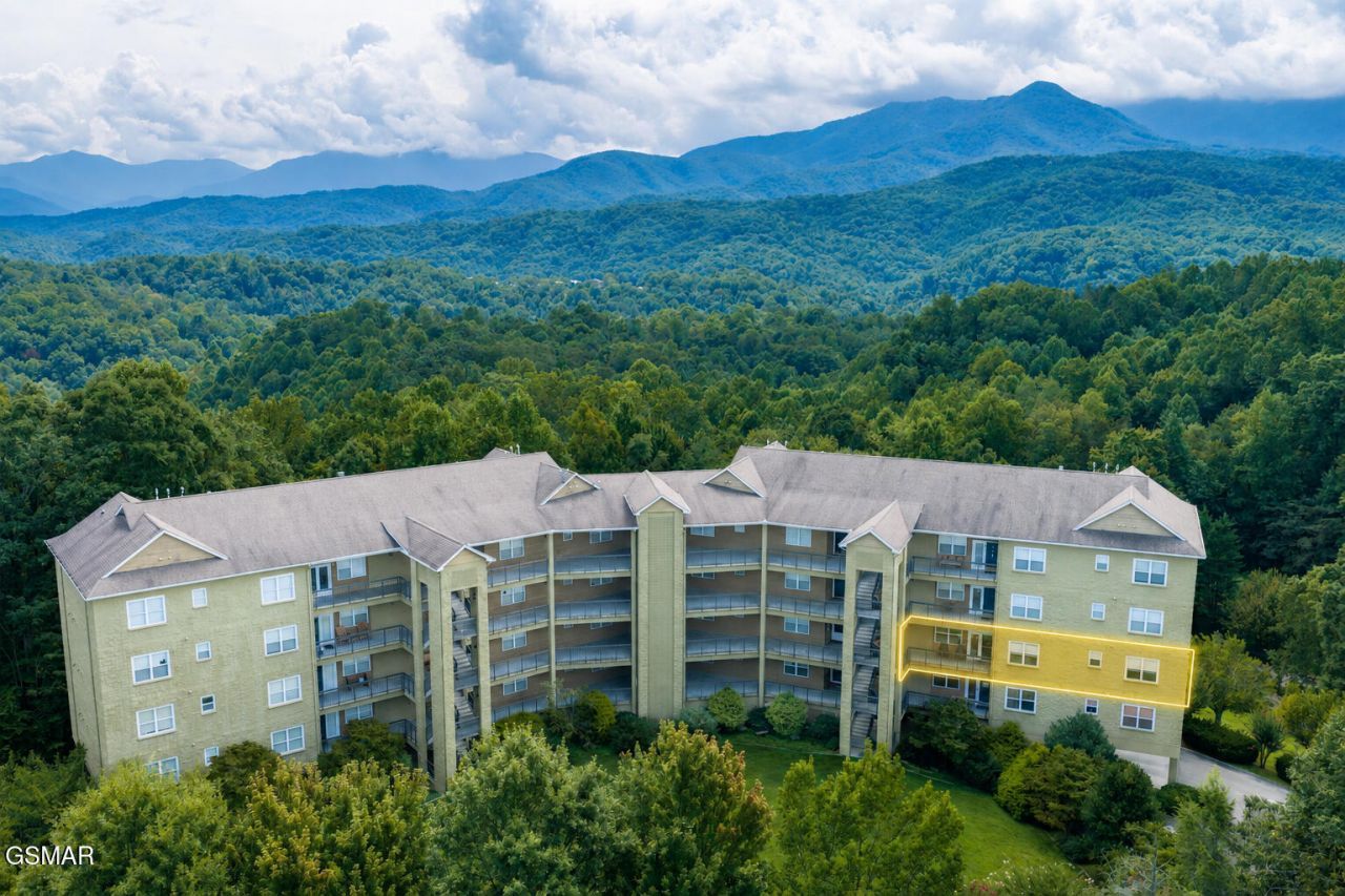 338 Pinnacle View Way Gatlinburg, TN 37738