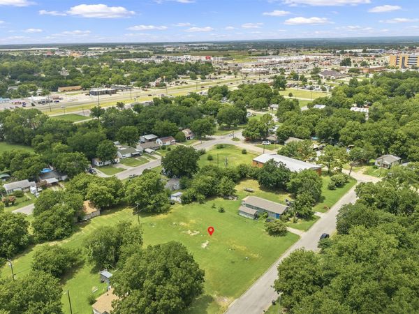 I Street NW, Ardmore, OK 73401
