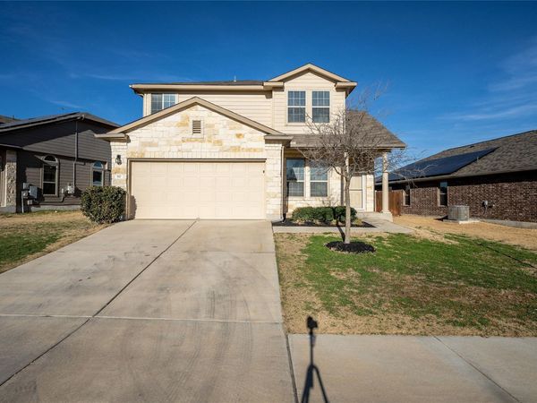 517 Pinnacle DR, Georgetown, TX 78626
