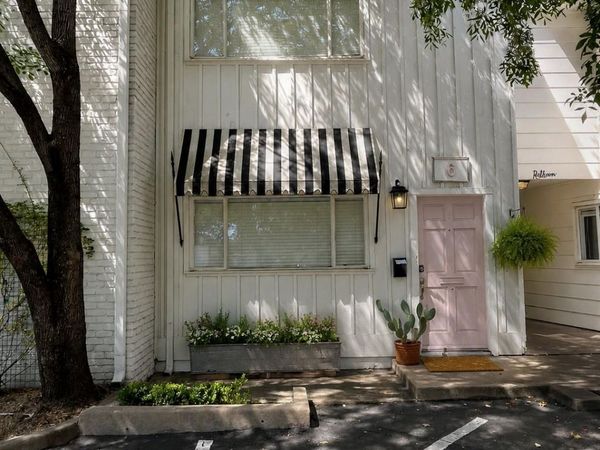 2401 Winsted LN, Unit 6, Austin, TX 78703