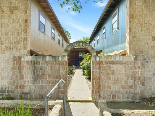 2319 Greenfield PKWY, Unit 207, Austin, TX 78741
