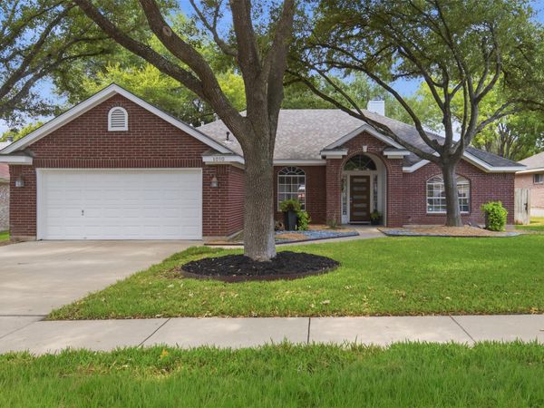 1010 Rocky Creek DR, Pflugerville, TX 78660