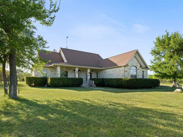 3060 Fm 1704 , Elgin, TX 78621