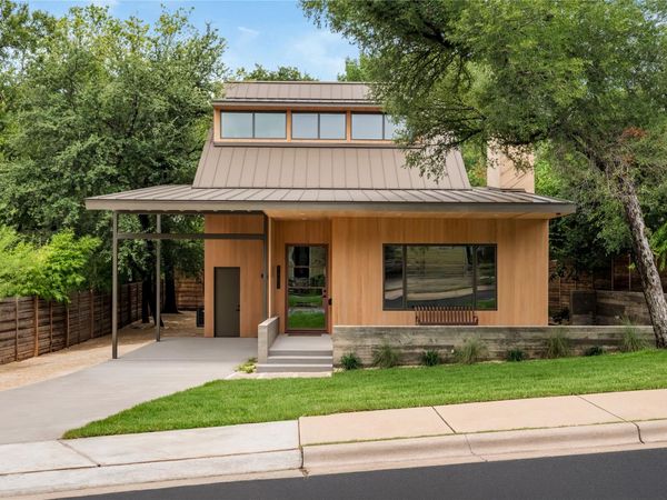 1102 Charlotte ST, Austin, TX 78703