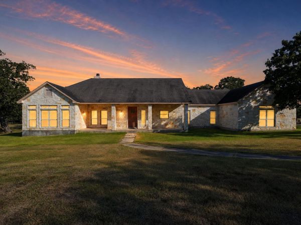986 High Grove RD, Cedar Creek, TX 78612