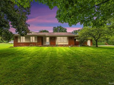 10407 Hegel Road, Atlas Township, Mi 48438
