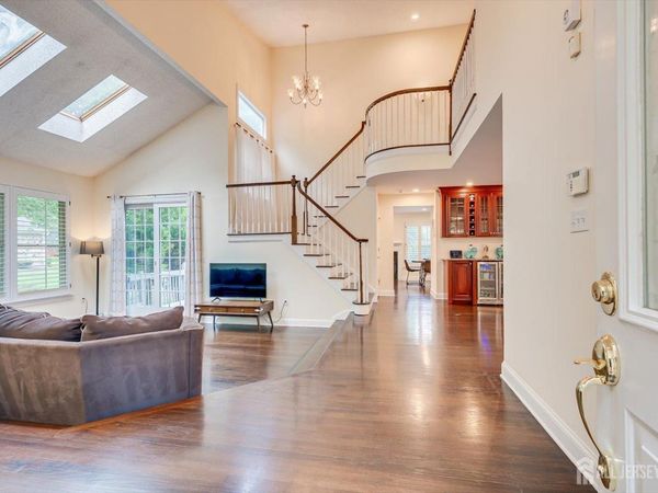 1 Mimosa Court, South Brunswick, NJ 08540