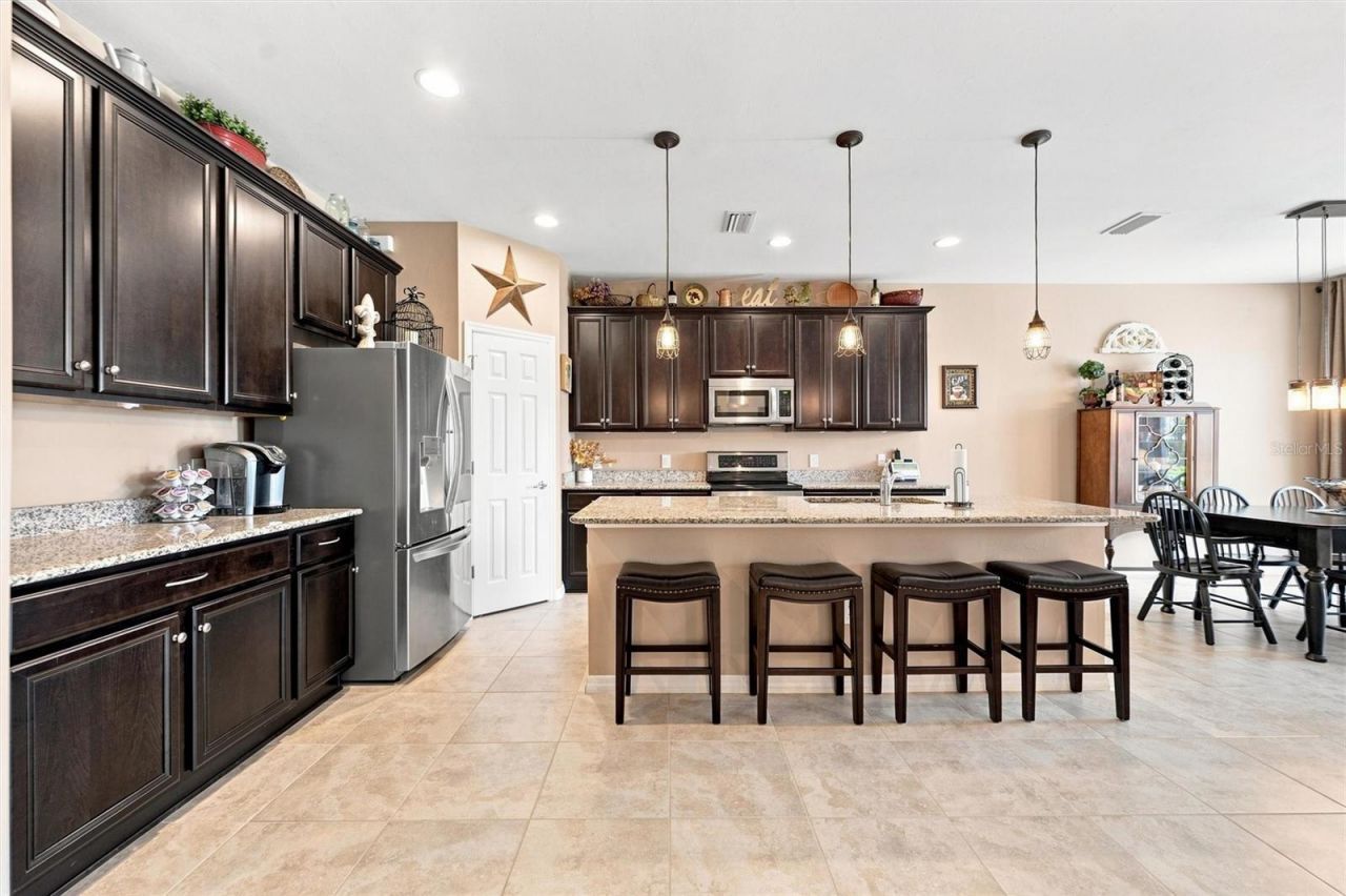 4807 68th Street Circle E, Bradenton, FL 34203 Photo