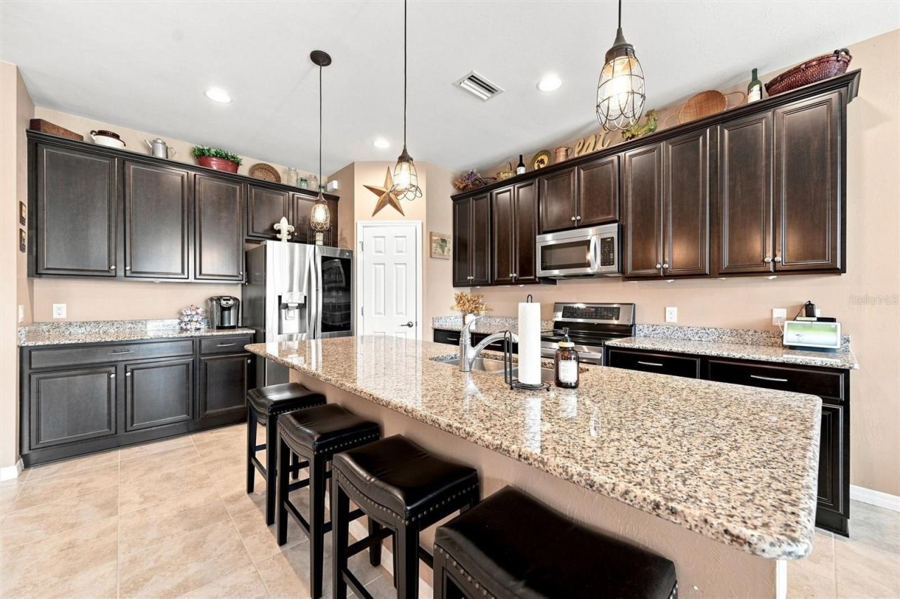 4807 68th Street Circle E, Bradenton, FL 34203 Photo