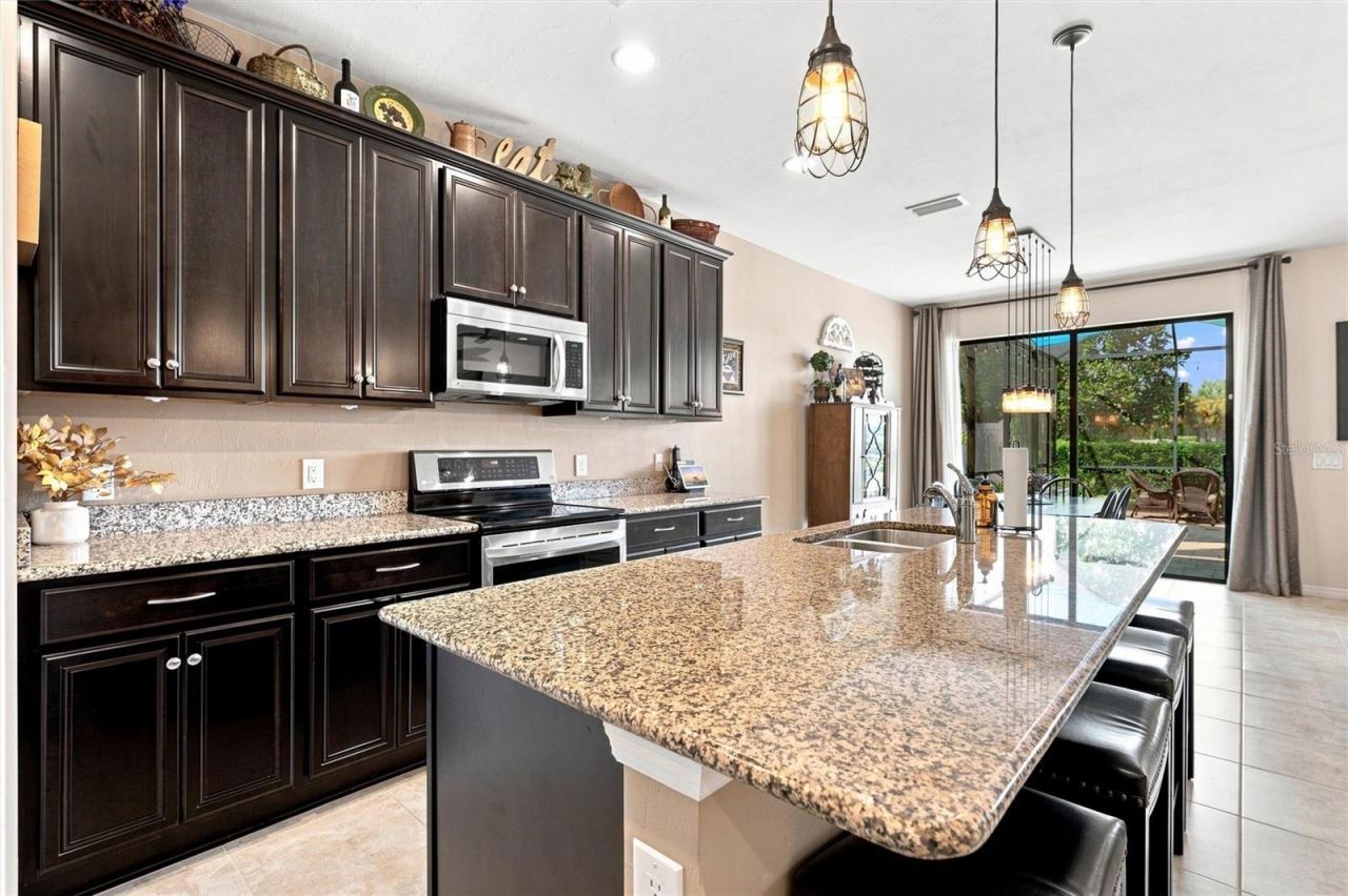 4807 68th Street Circle E, Bradenton, FL 34203 Photo