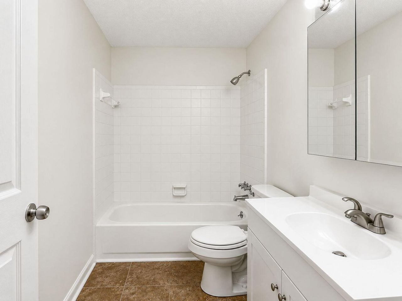 201 Oakmont Avenue Photo 16