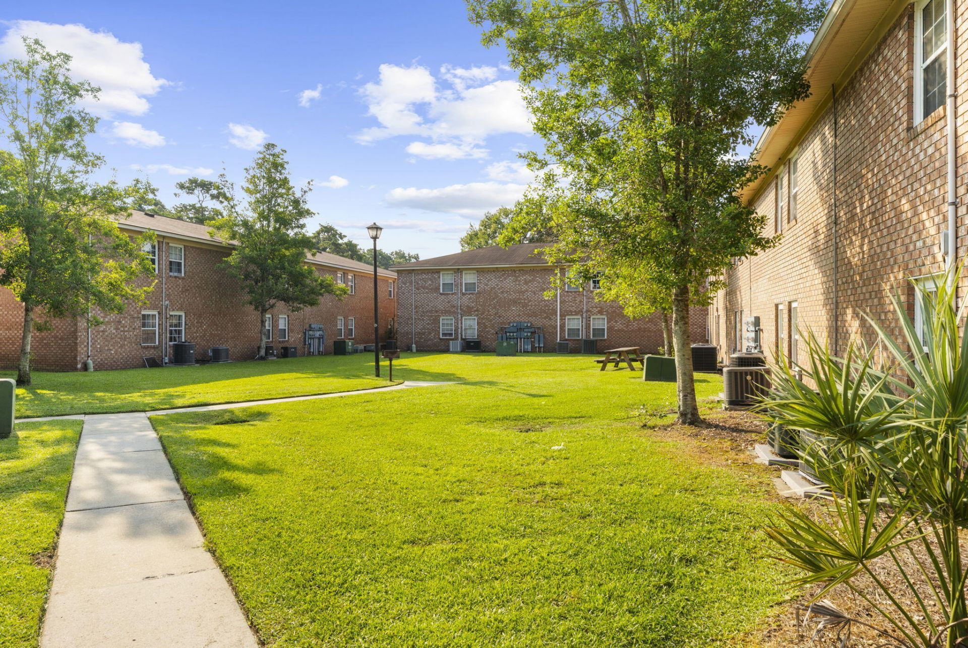 201 Oakmont Avenue Photo 19