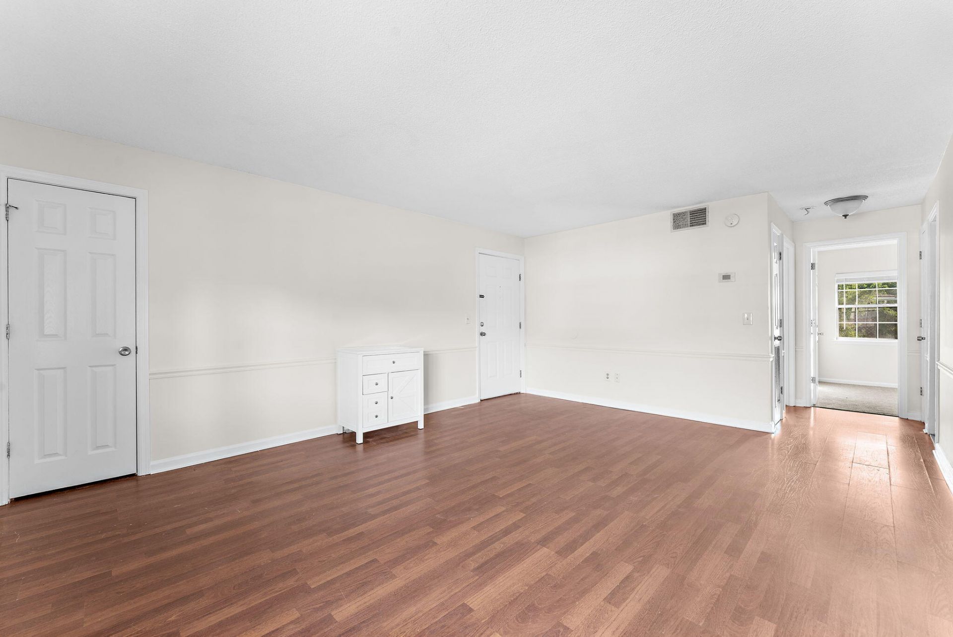 201 Oakmont Avenue Photo 5