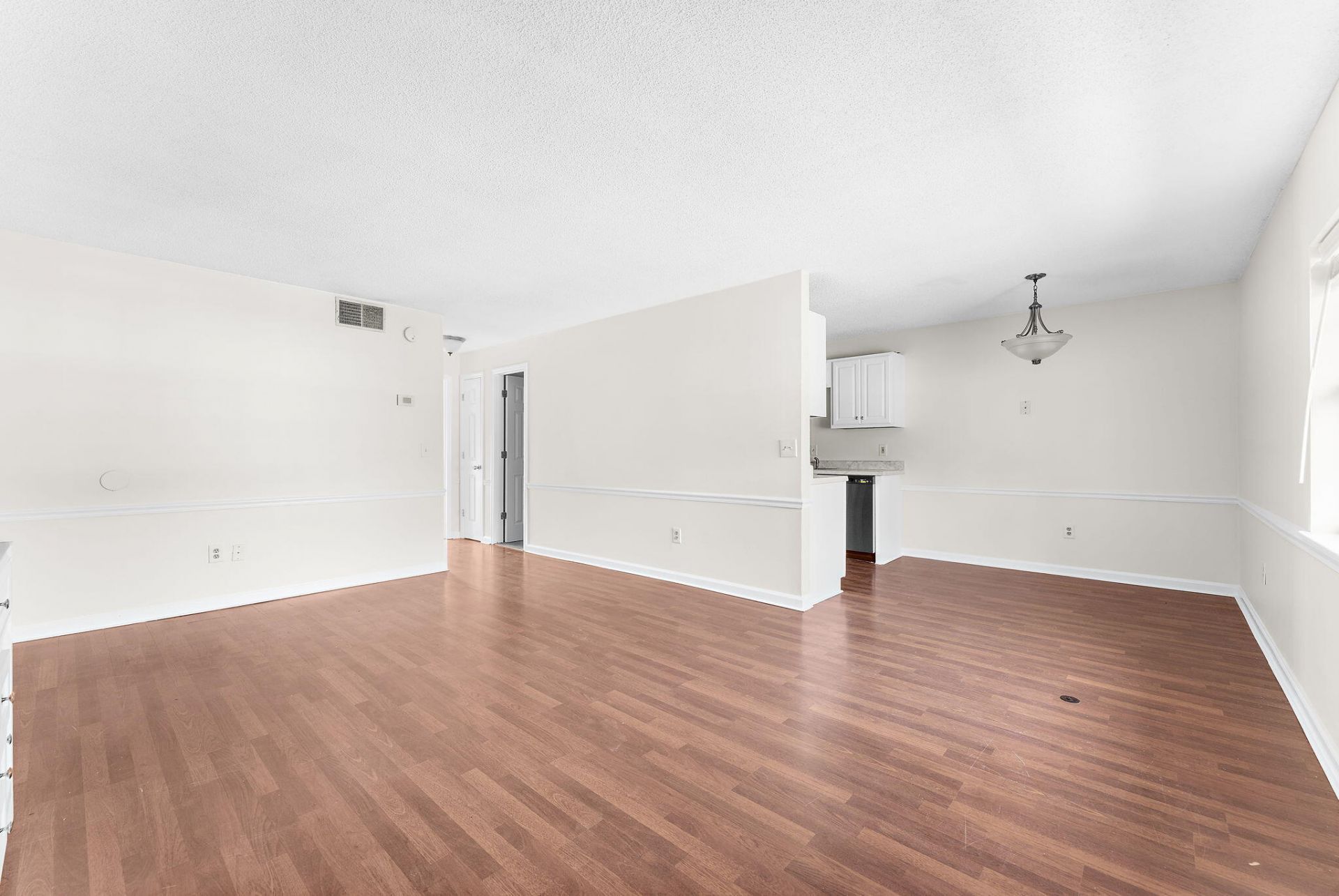 201 Oakmont Avenue Photo 6