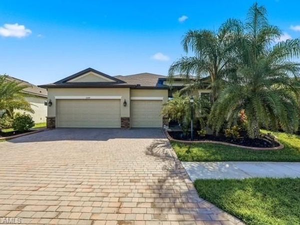 3304 Menores WAY, FORT MYERS, FL 33905