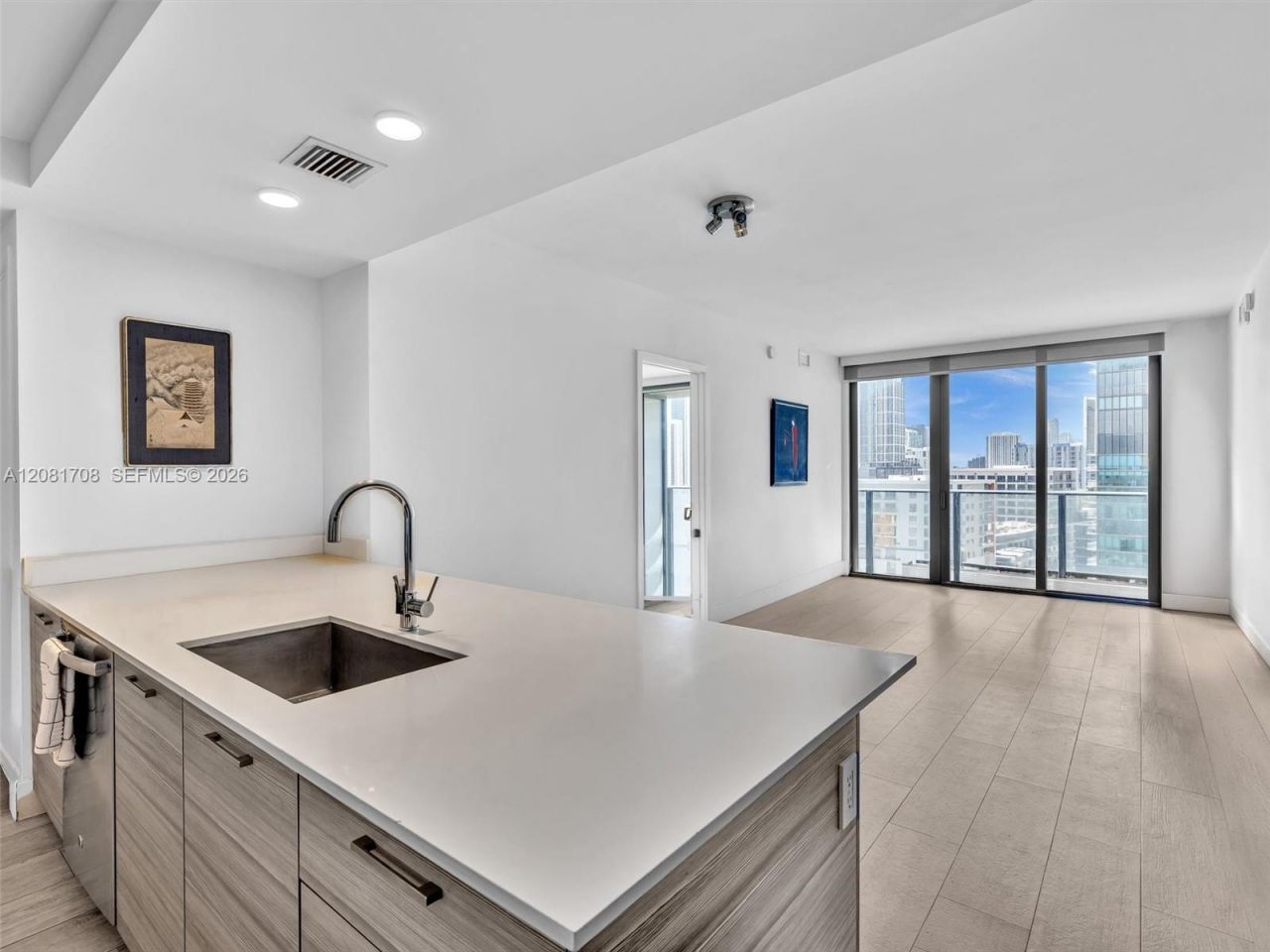 121 NE 34th St , Unit 1602, Miami, FL 33137 Photo