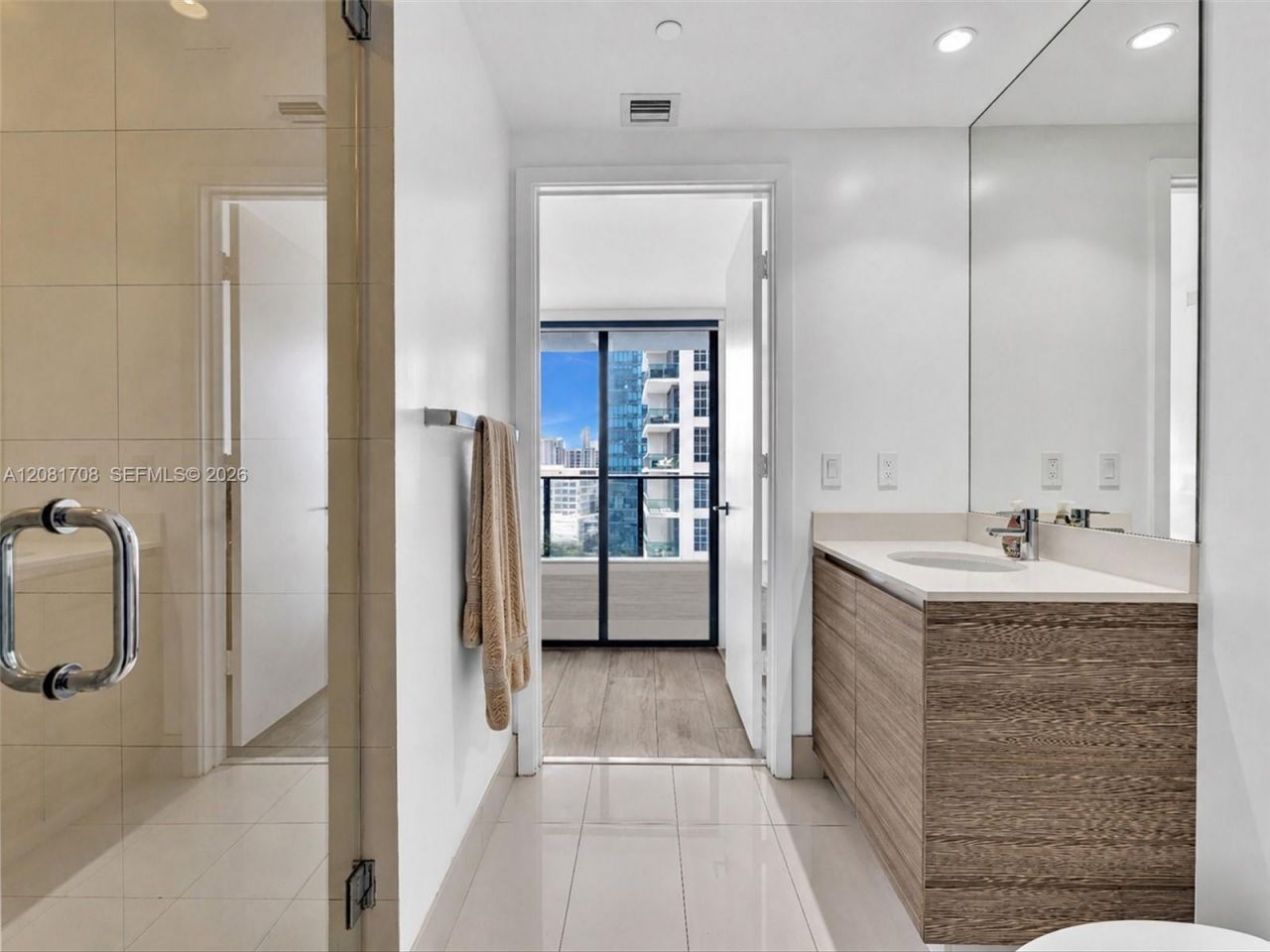 121 NE 34th St , Unit 1602, Miami, FL 33137 Photo