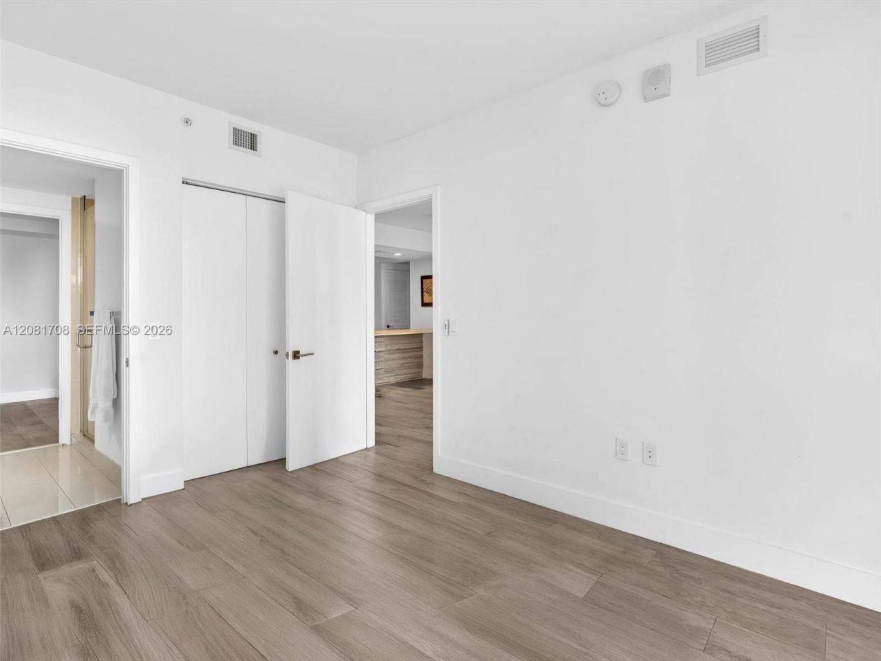 121 NE 34th St , Unit 1602, Miami, FL 33137 Photo