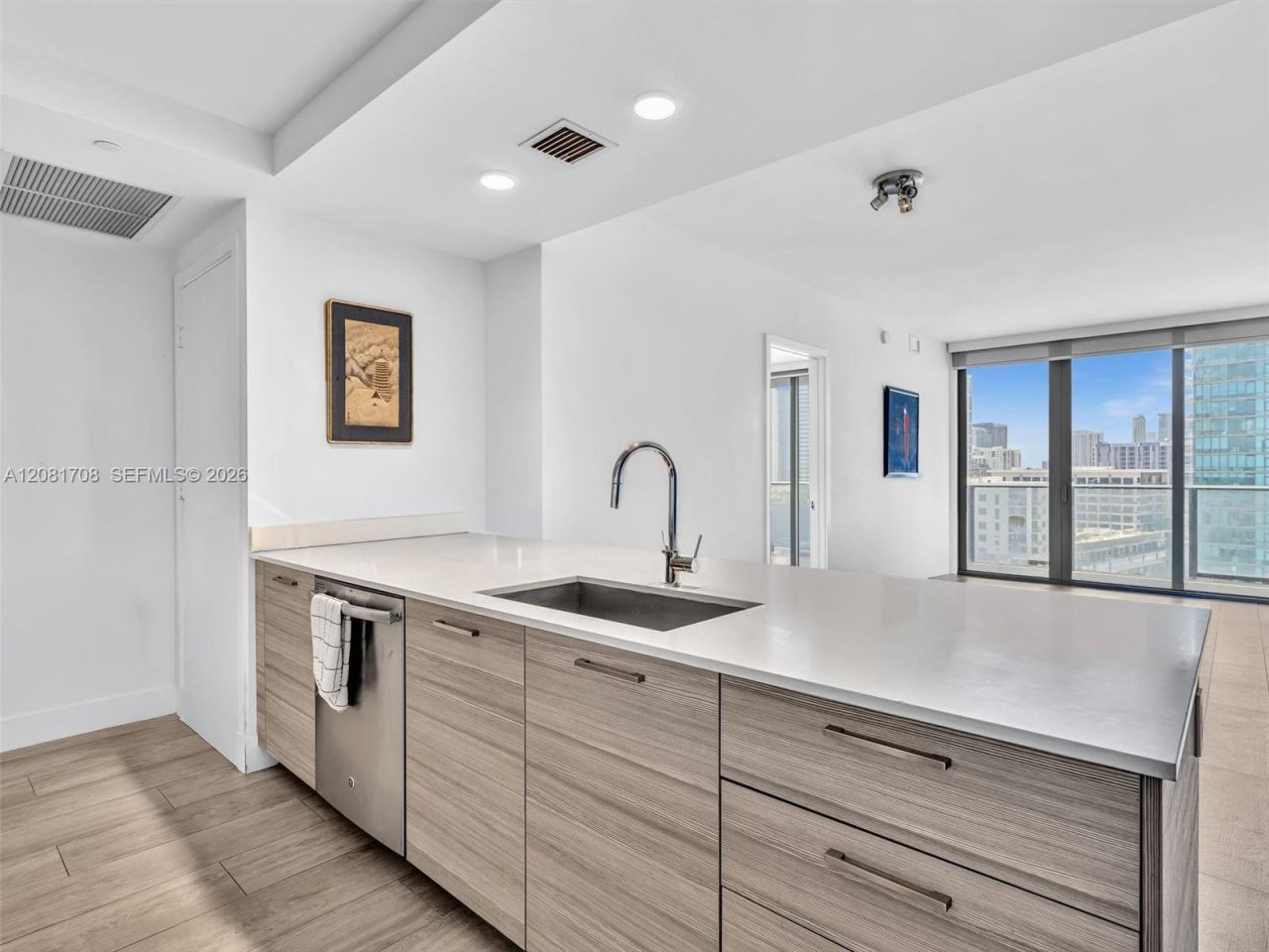 121 NE 34th St , Unit 1602, Miami, FL 33137 Photo