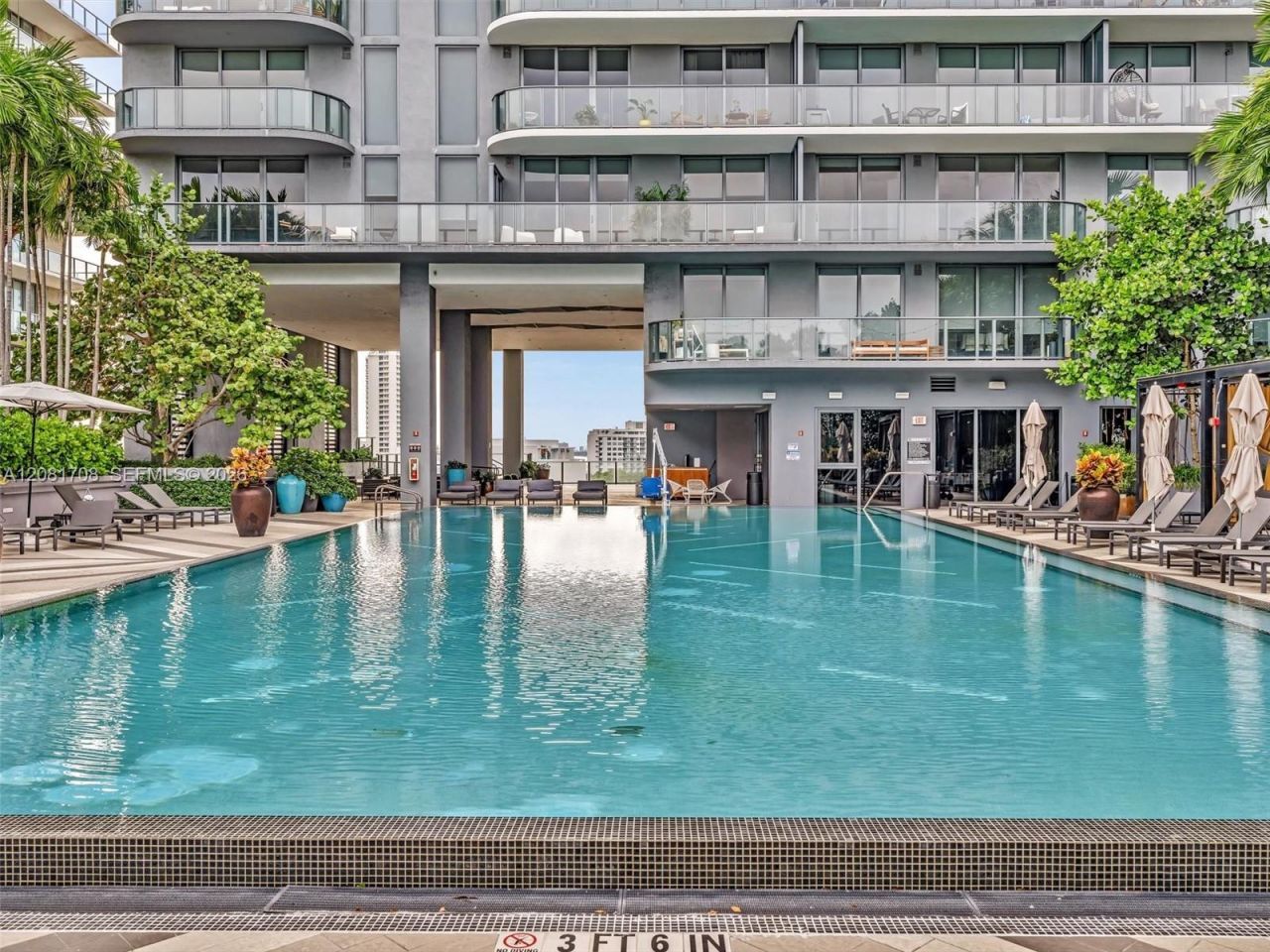 121 NE 34th St , Unit 1602, Miami, FL 33137 Photo