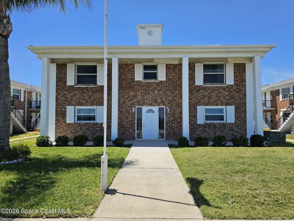 190 E Olmstead Drive , Unit M1, Titusville, FL 32780