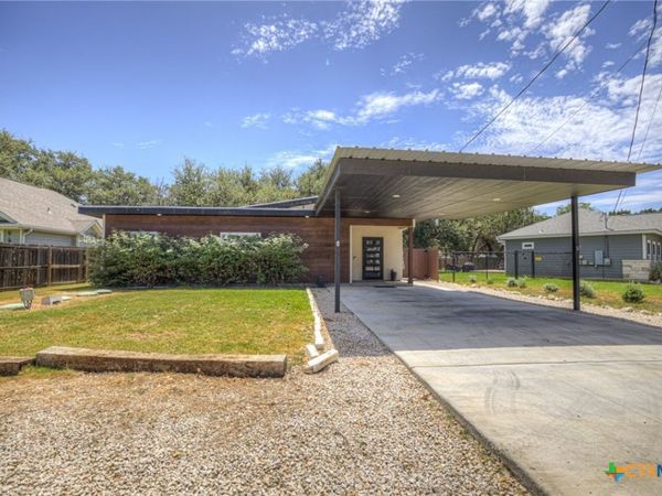 1630 Canyon Edge , Canyon Lake, TX 78133