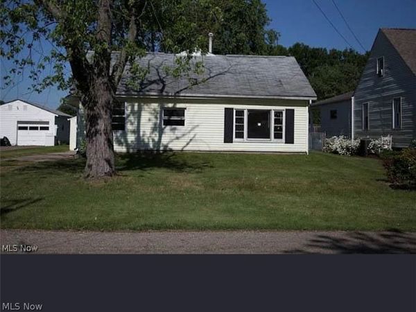 205 Newport Avenue NW, Massillon, OH 44646