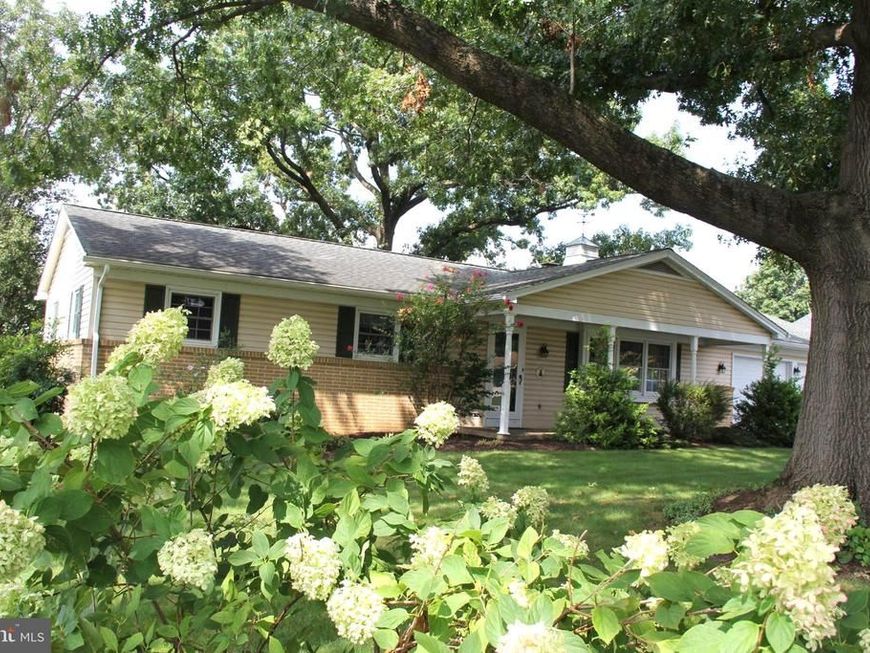 2071 Thoroughbred Lane, Lancaster, PA 17601 Main Photo