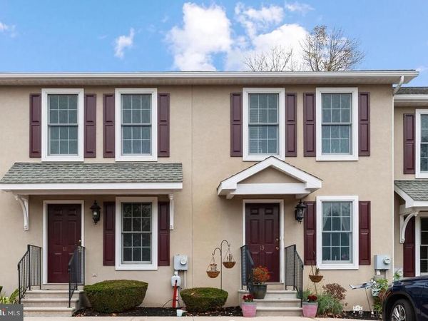 11 STATION AVENUE, SCHWENKSVILLE, PA 19473