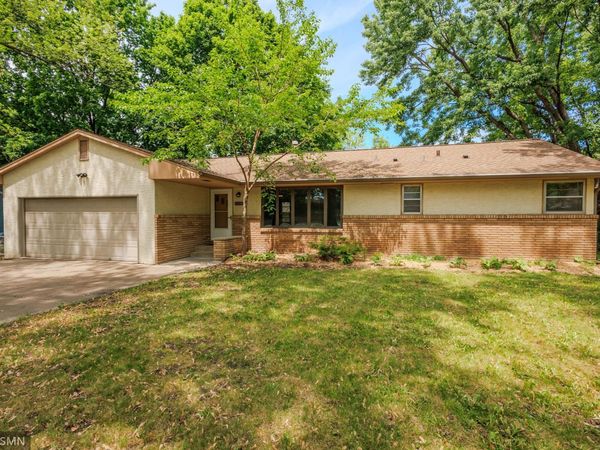 8324 62nd Avenue N, Brooklyn Park, MN 55428