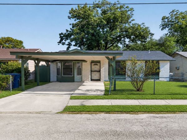 3911 BAY ST, San Antonio, TX 78237