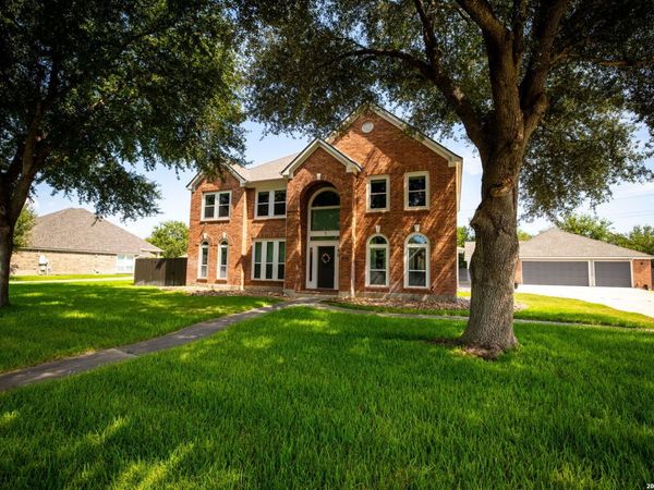 195 LAS BRISAS BLVD, Seguin, TX 78155