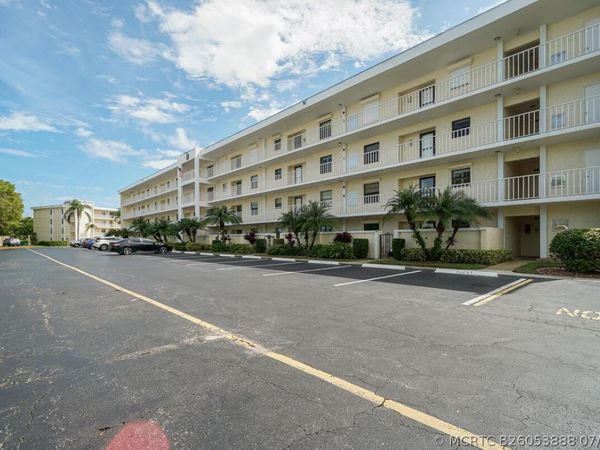 300 N Hwy A1A , Unit F-306, Jupiter, FL 33477
